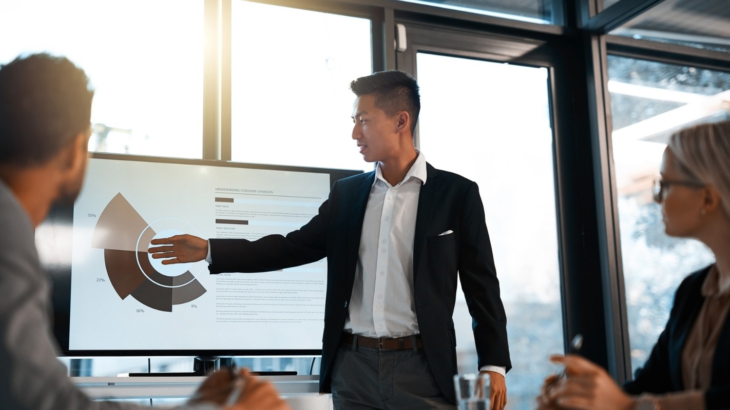 How to Create a Winning Sales Deck [Examples & Tips] | Yesware