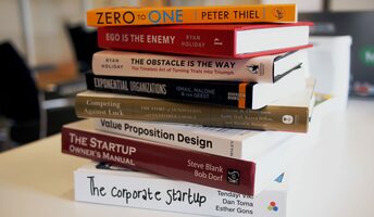 Mastering Founder-Sales: 10 Lessons from 150+ Early-Stage Start-Ups