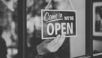 Evaluating Hockeystack: The Optimal Choice for Small Businesses