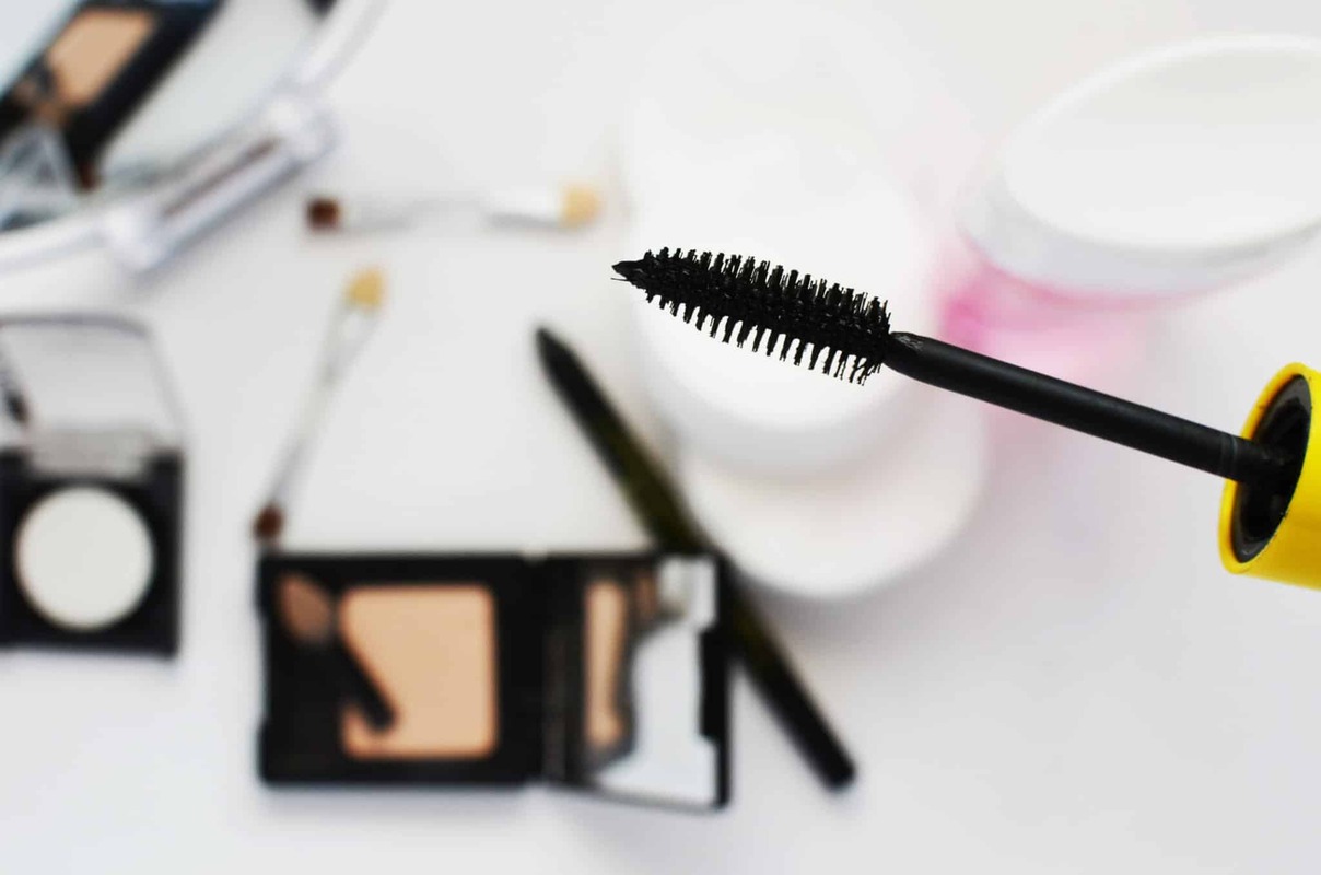 Top 10 makeup brands, ranked by MIV® (S1 '22)