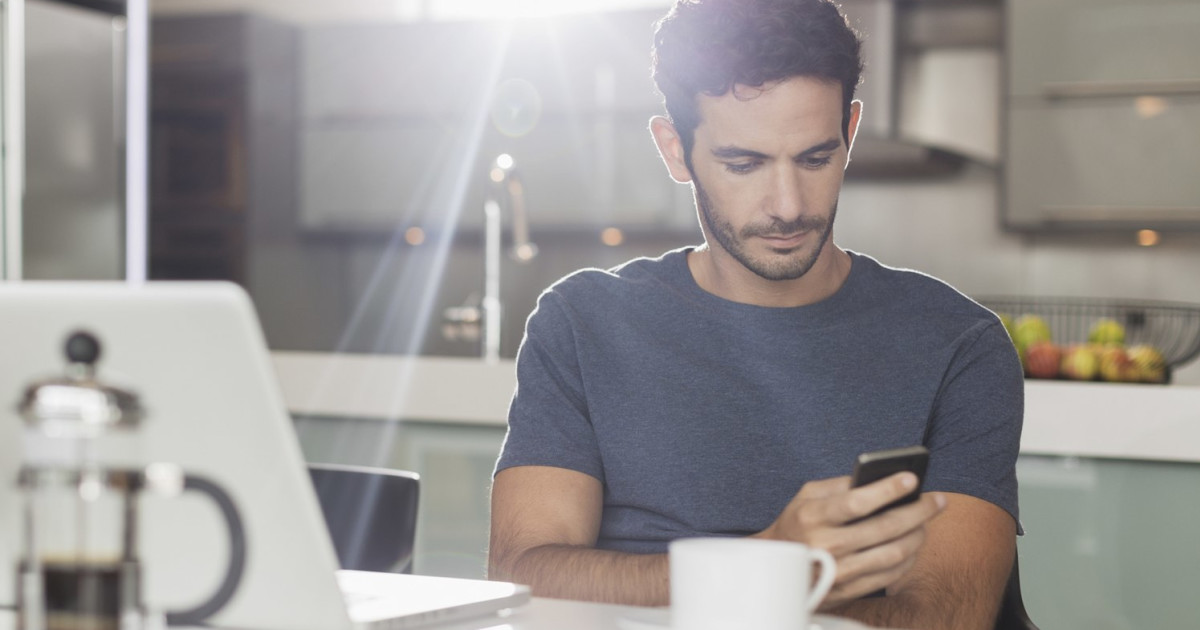 How to Invoice on Any Device (with Photos)