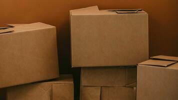 How to Calculate Stock to Sales Ratio [+ Tips & Examples]