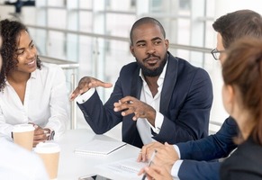 How to use a supplier scorecard: Guide, examples and best practices