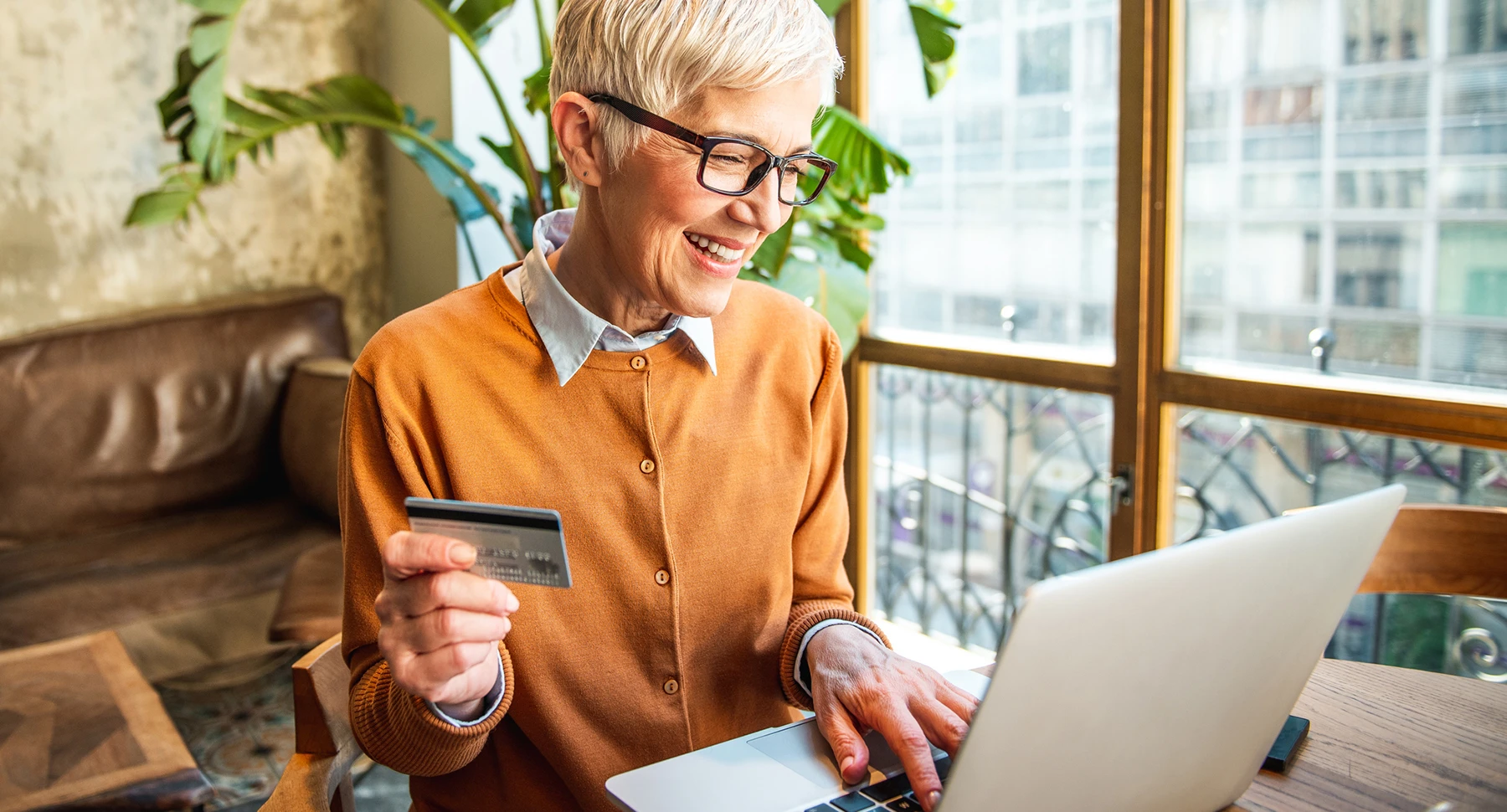 How to Calculate and Increase Customer Lifetime Value in Your Store