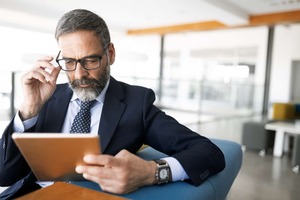 15 Best B2B Tech Marketing Resources for Growing Your Skills and Business
