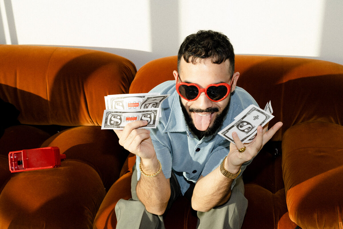 How to Make Money Online: 20 Ideas for 2025