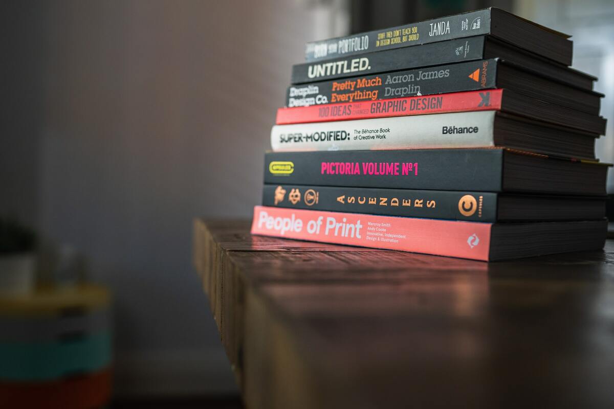 13 Best Social Media Marketing Books to Read in 2022