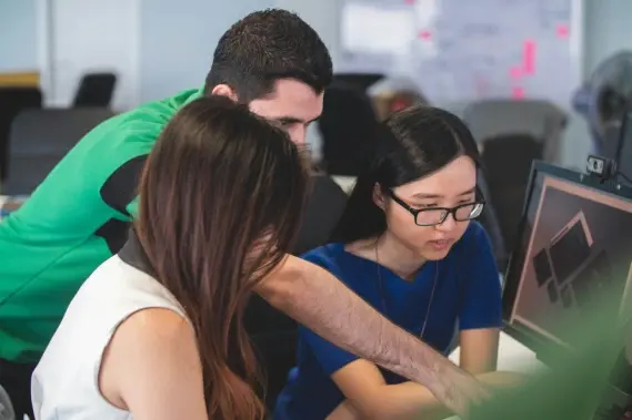 Finding HubSpot alternatives: why HubSpot support is causing customers to switch