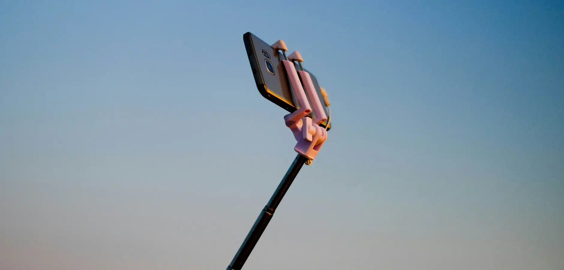 Influencer rate card: what it is and how to use it for negotiations