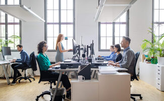 How Advertisers Can Harness AI While Navigating its Risks 