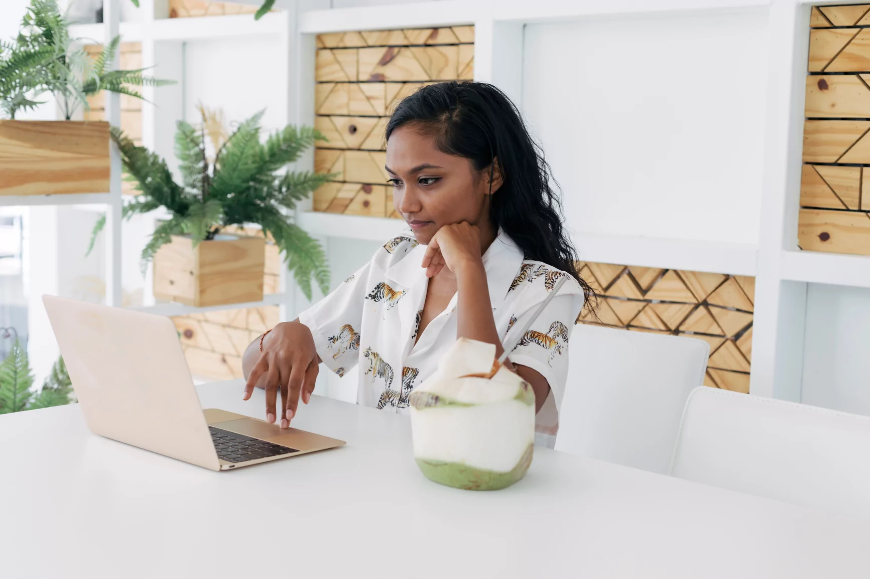 Top 12 ChatGPT Courses: Master AI-Language Models Today