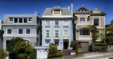 Selling a house online: Tips for real estate agents