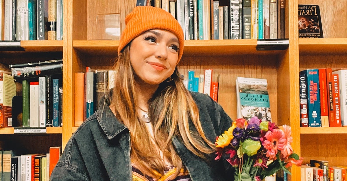 How @thebeekid, Liz Espinoza, hacks college life with Adobe Acrobat