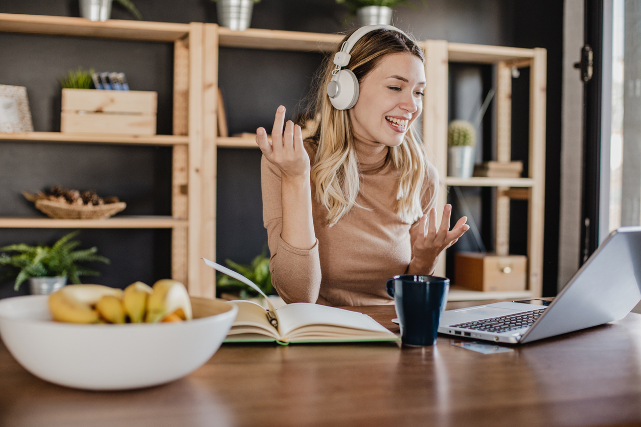 What is a VoIP Caller: Your Complete Guide on Corporate VoIP System