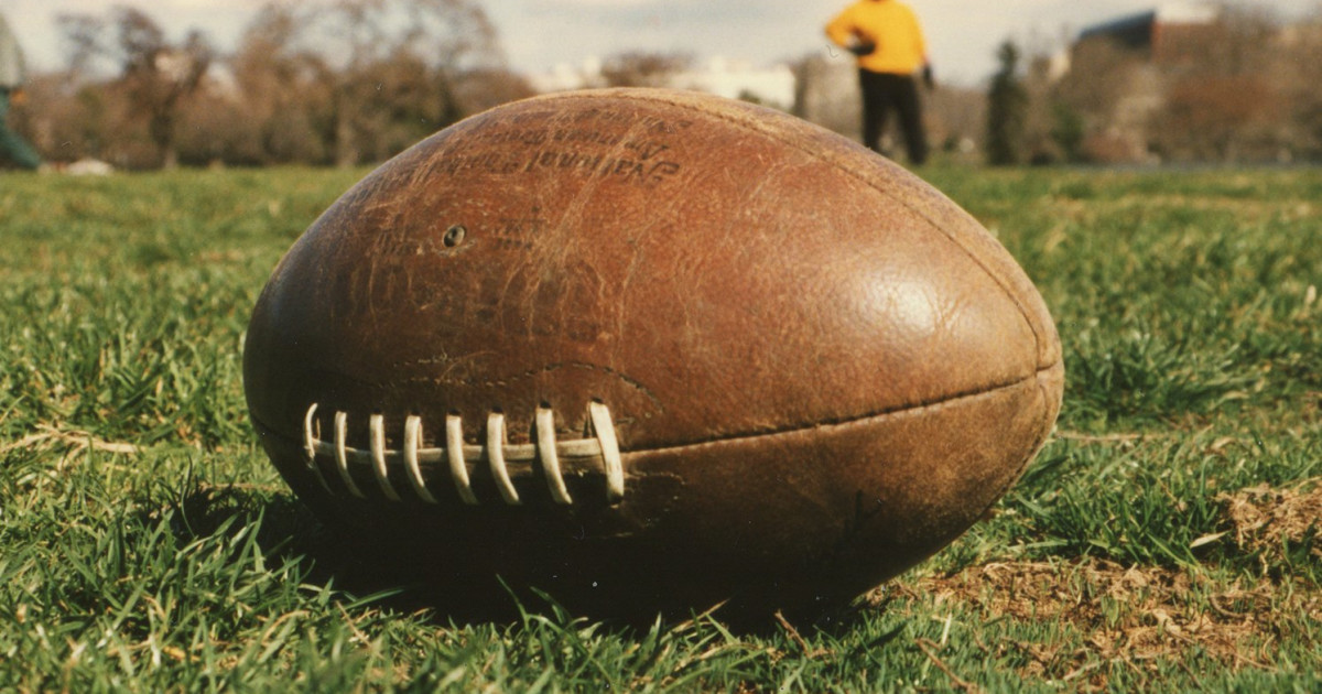 49% of Viewers Plan to Be on Facebook During the Big Game