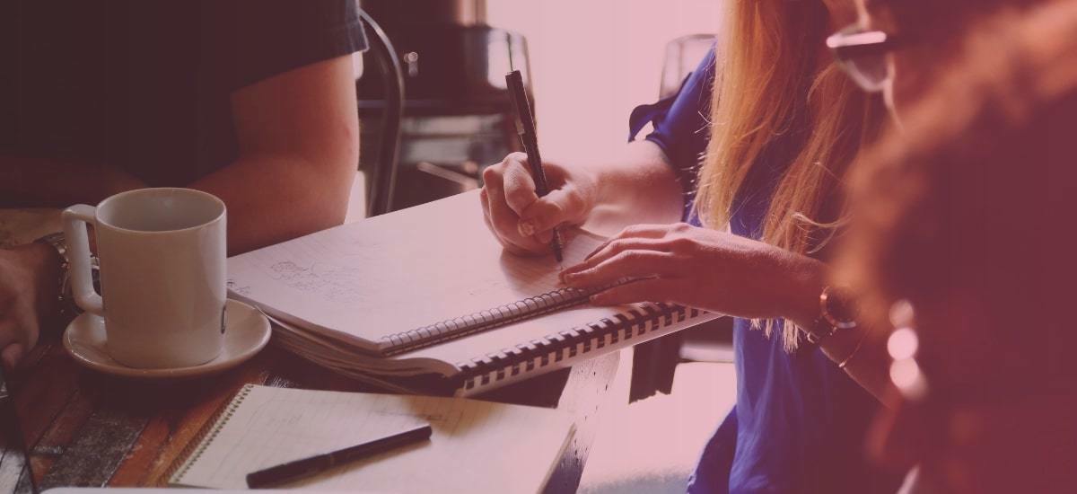 5 Examples of How to Write an Email Sales Pitch (The Right Way)