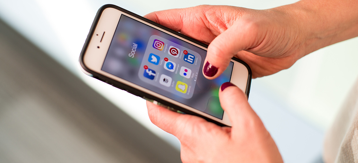 How to Beat The Facebook Algorithm in 2019 (4 Ways)