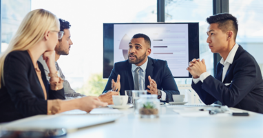 4 Ways to Support Your Sales Team During a Crisis