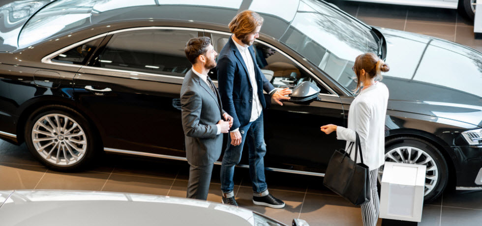 Lead generation for a car salesman: Deal-closing tactics