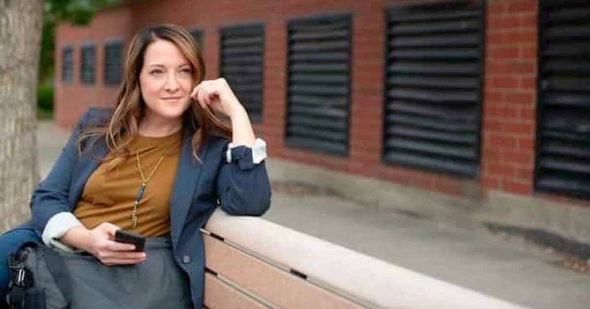 What is OTE? How to calculate on-target earnings with examples