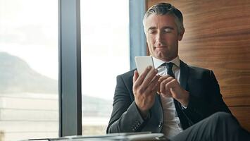 Google Slips as Search Market Fragmentation Continues