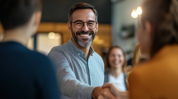 How to Create and Launch an Employee Referral Program