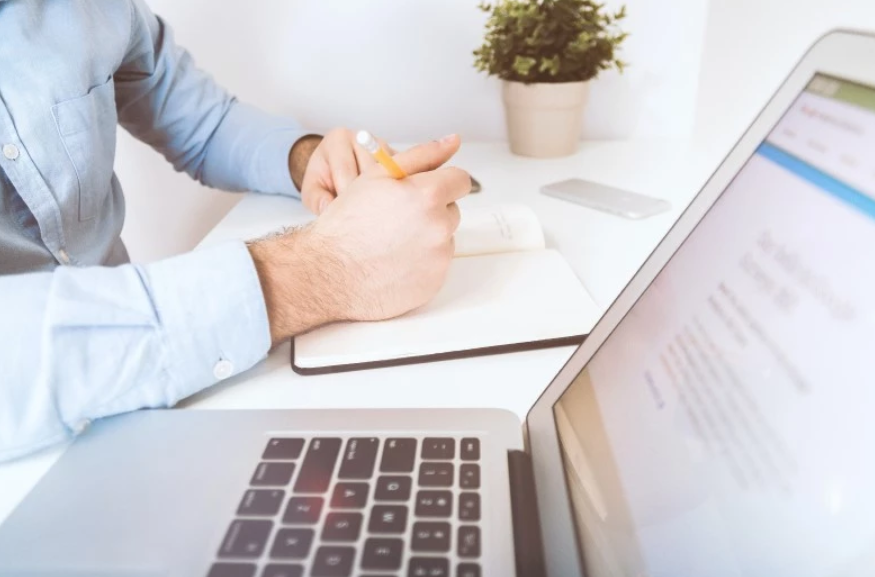 How To Write A Welcome Email Series That Converts