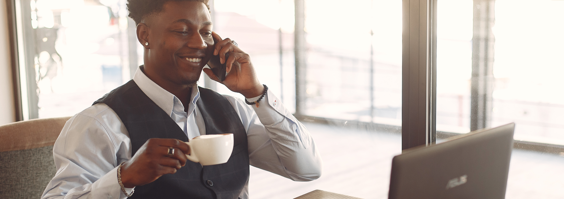 What to Include in an Influencer Contract [Free Download]