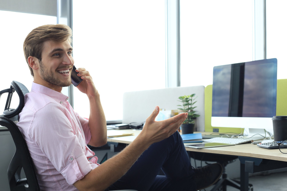 How to Use Sales Intelligence Data in the B2B Market