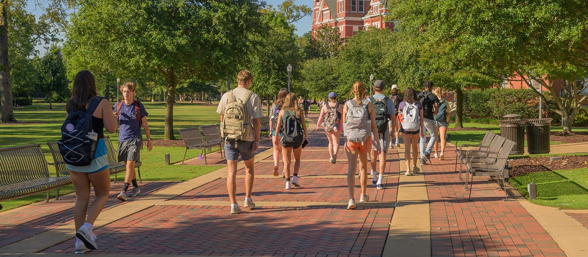 Auburn University Builds Students' Digital Skills with Adobe Express
