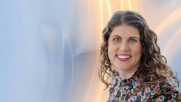 Kristen Sweeney: Turn Freelance Writing Into a Thriving Agency