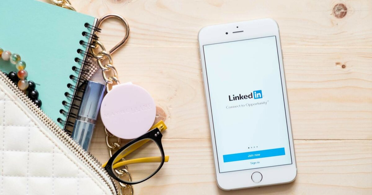 5 social selling strategies with Outreac + LinkedIn Sales Navigator