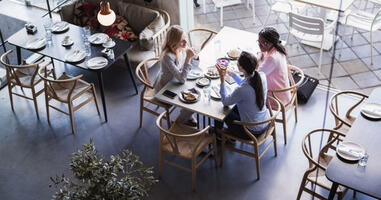 7 Creative Marketing Ideas for Restaurants That Will Fry Your Competition