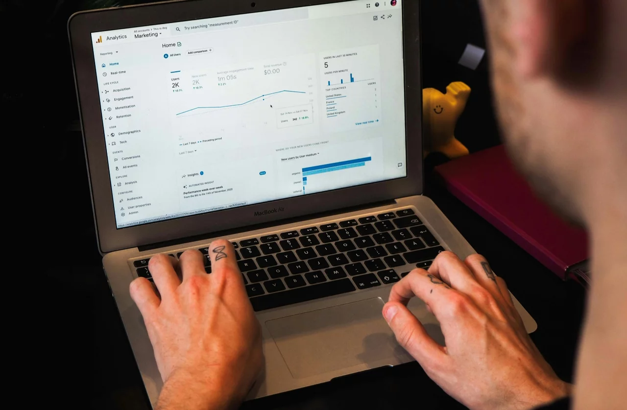12 Google Analytics Alternatives to Help You Track Website Visitors