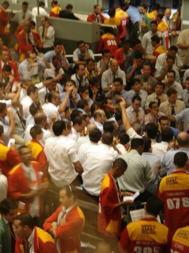 Why 100 Marketers Are Better Than 1