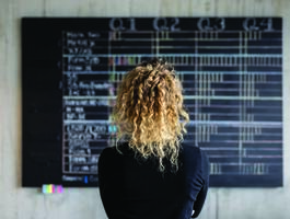 What is Seasonal Marketing? (+Build a Campaign in 5 Steps)