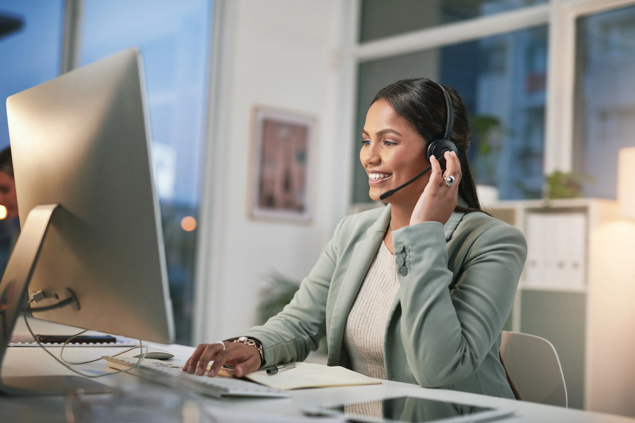 Mastering Remote Closings: Strategies and Tools for Smooth Selling