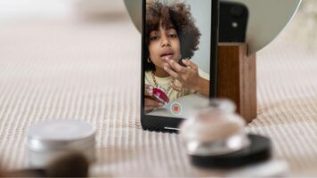 10 Top Beauty Influencers for DTC Brands to Work With in 2024