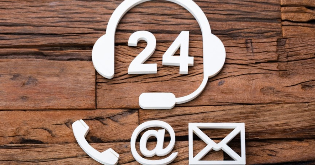 Call Center vs. Contact Center: What's the Difference?