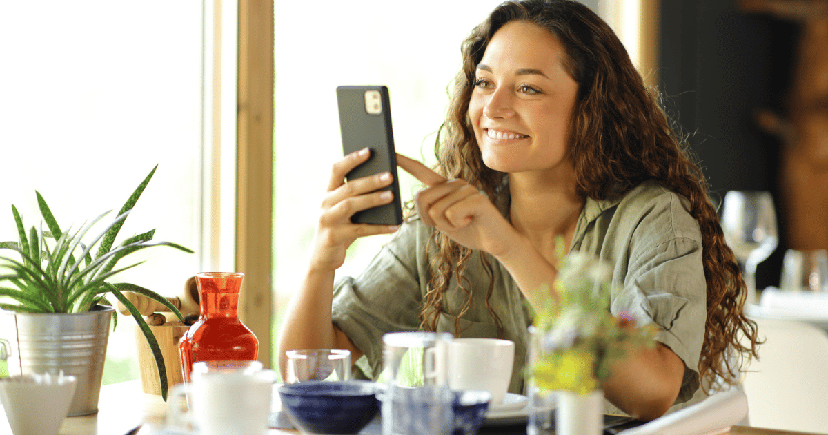 How to Add Live Chat to Your Website (Easy & Free)