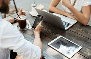 Tips To use Content For Marketing And Social Selling Success