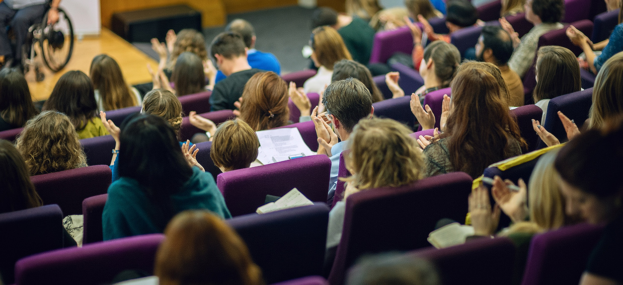 How Social Media Turns Events into Thriving Communities