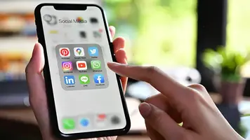 How FOMO & JOMO make us buy (or not)