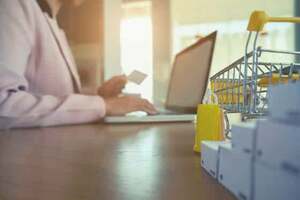 E-commerce SMS Marketing: 6 Ways to Use SMS Marketing to Grow Your E-commerce Business