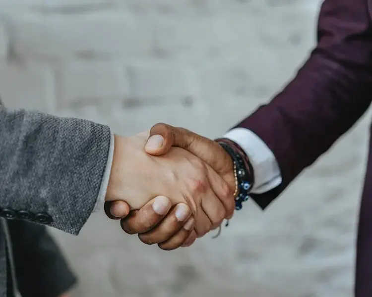 How to Build Rapport in Sales