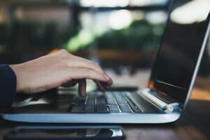 How to Use Conversational Customer Engagement with Zapier Apps