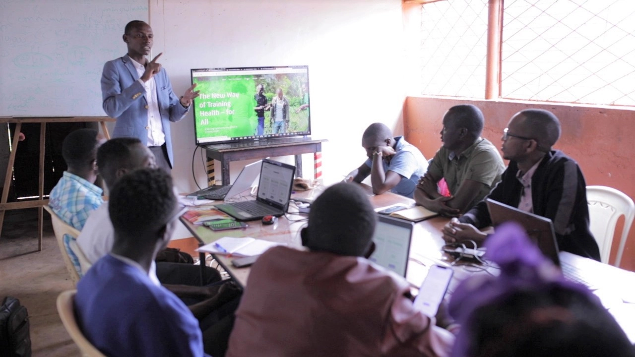 How A Canadian Nonprofit Uses Online Learning To Scale Their Impact