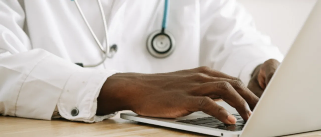 7 Ways to Attract More Patients Through Review and Reputation Management