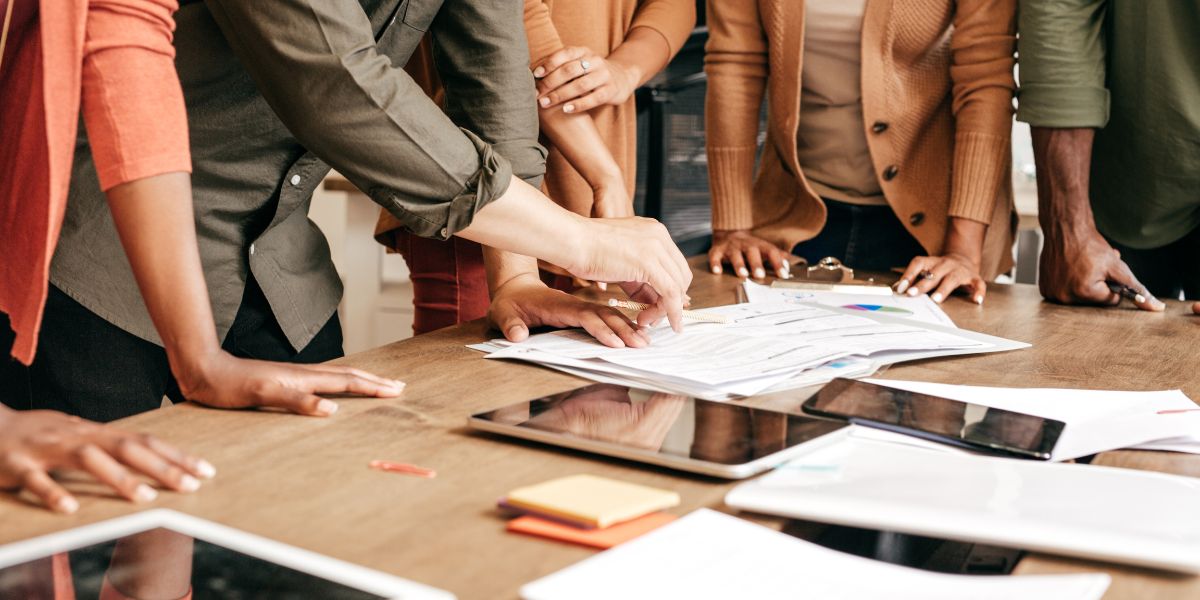 POV: 4 Ways That Businesses Can Use Social Media to Drive Sales