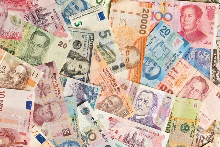 How Airbnb Engages Customers: The Daily Beast & theSkimm Revenue